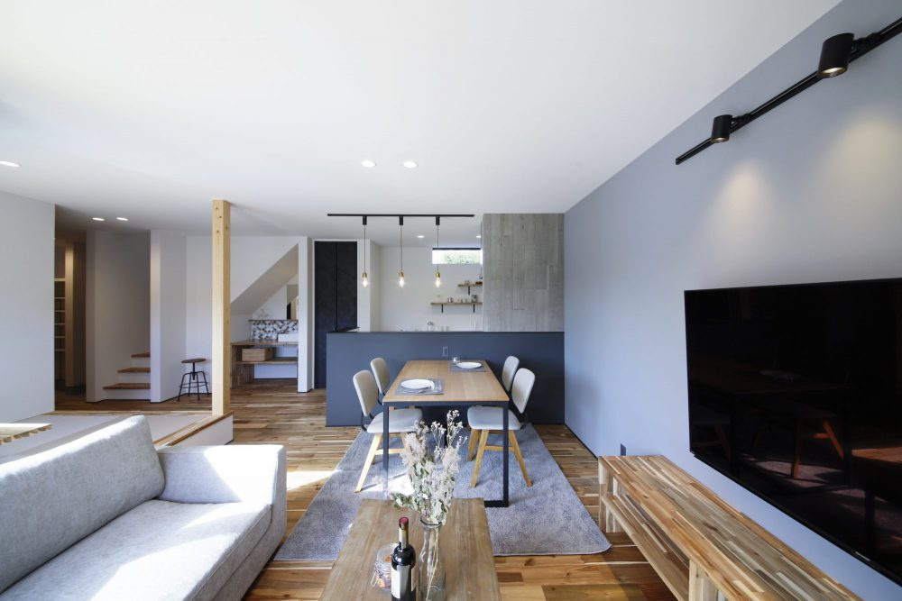 四日市　コンセプト住宅　Rasia  BETON